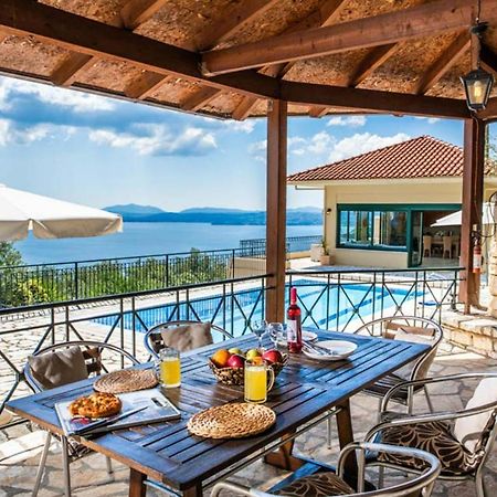 Villa Theaya Nisaki  Екстер'єр фото