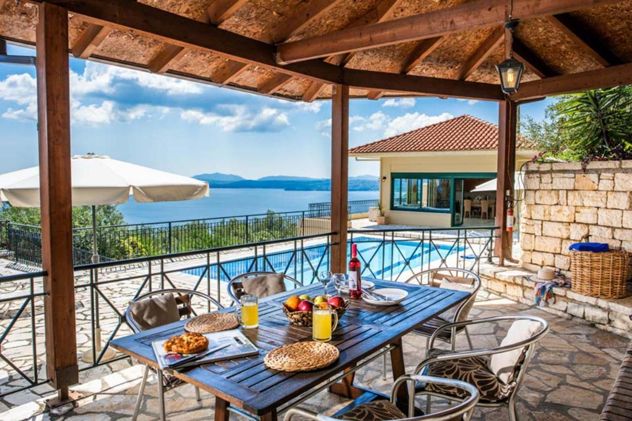 Villa Theaya Nisaki  Екстер'єр фото